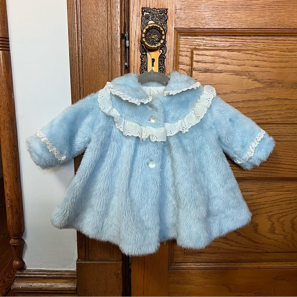 Sweet Vintage 1960s Girls Baby Blue Faux Fur Lace Embellished Swing Coat - Picture 2 of 13